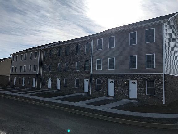 5th image of 539 Claire Pl