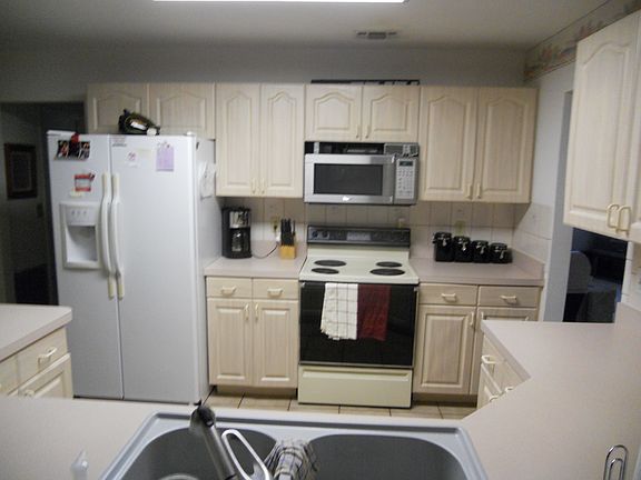 Kitchen with pass through