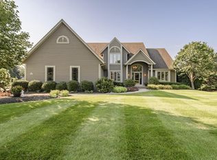 N33W33279 Maplewood Rd, Nashotah, WI 53058