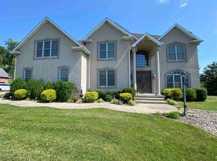 925 Oaks Dr, Flatwoods, KY 41139