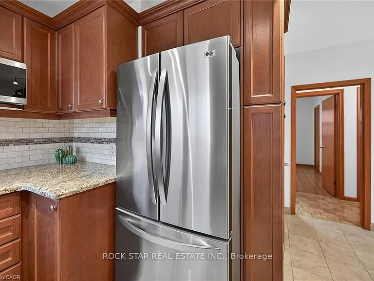 134 W 28th St — Photo 8