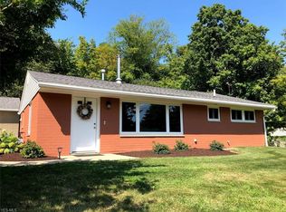 10852 Howard Dr, Chardon, OH 44024