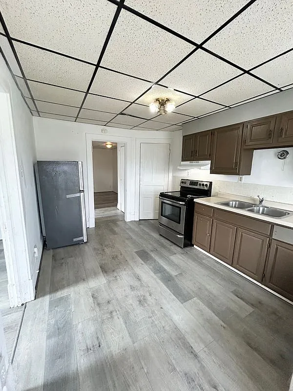 2 bed, 1.0 bath, 1016 sqft, $950 — Photo 3