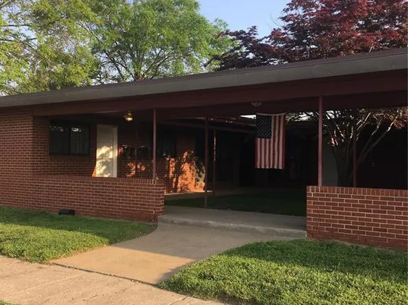 27 Chessen Ave #4, Wood River, IL 62095