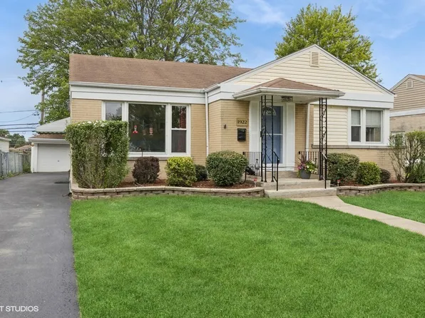 1922 Mayfair Ave, Westchester, IL 60154