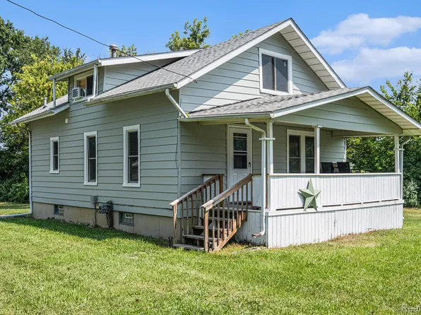 10262 Grand Blanc Rd, Gaines, MI 48436