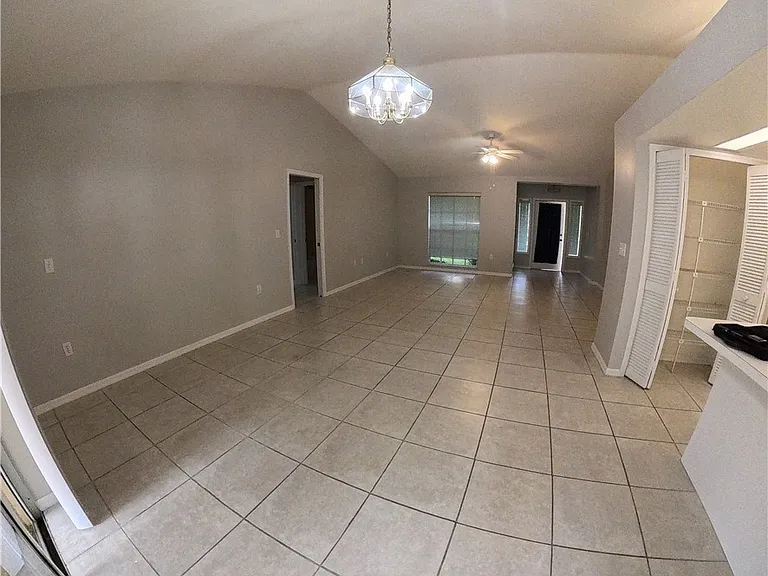 546 Whispering Wind Bnd — Photo 18