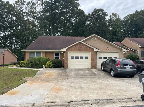 7141 Woodridge Ln, Union City, GA 30291
