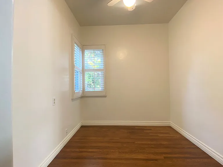 828 Avalon Ct — Photo 7