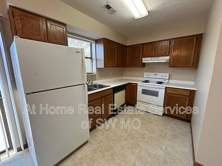 3375A S Moreland Ct — Photo 6