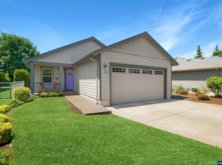 475 SE Fir Villa Rd, Dallas, OR 97338