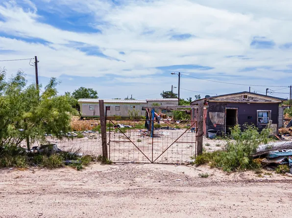 105 E Meirs St, Laredo, TX 78043