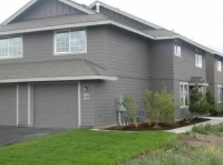 2908 SW Juniper Ave, Redmond, OR 97756