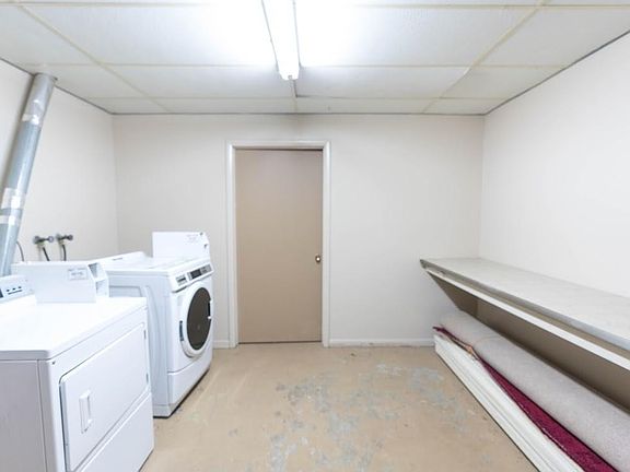 4th image of 223 Bristol St APT 118A