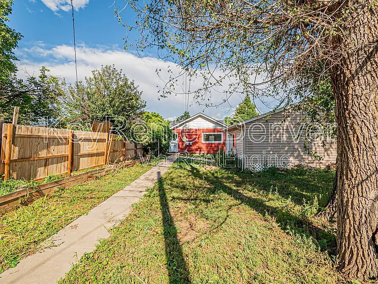 421 N Stuart St — Photo 40