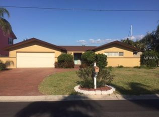 12505 6th St E, Treasure Island, FL 33706