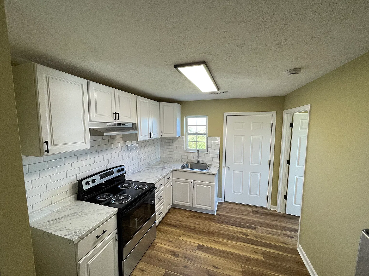 2 bed, $1,500 — Photo 3