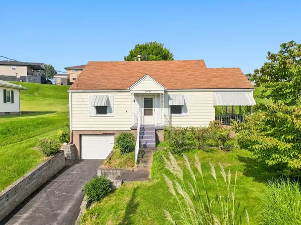 42 Maple Lane, Wheeling, WV 26003