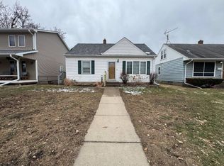 2044 Magoffin Ave, Saint Paul, MN 55116