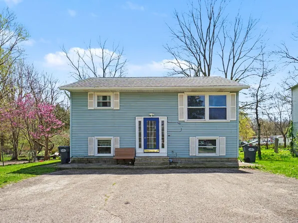 630 E Saint Joseph St, Paw Paw, MI 49079