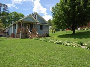 118 Navy Ln, Mountain City, TN 37683