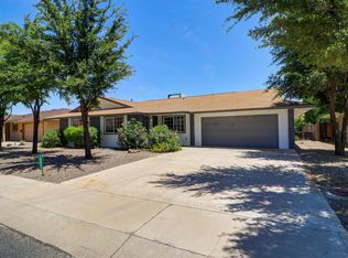 10809 W Saratoga Cir, Sun City, AZ 85351