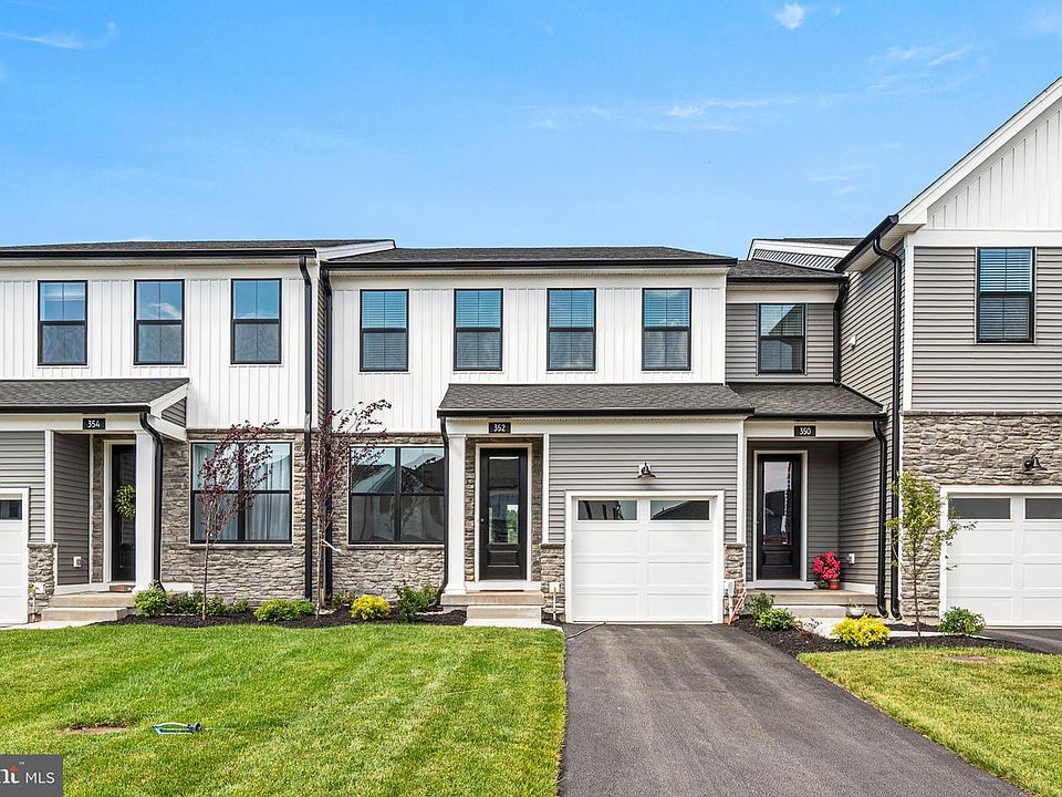 1st image of 352 Aspen Way