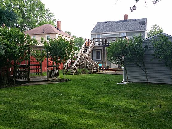 3rd image of 241 Johnson Ave