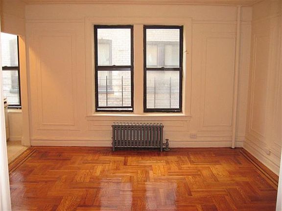 3rd image of 1565 Thieriot Ave #K