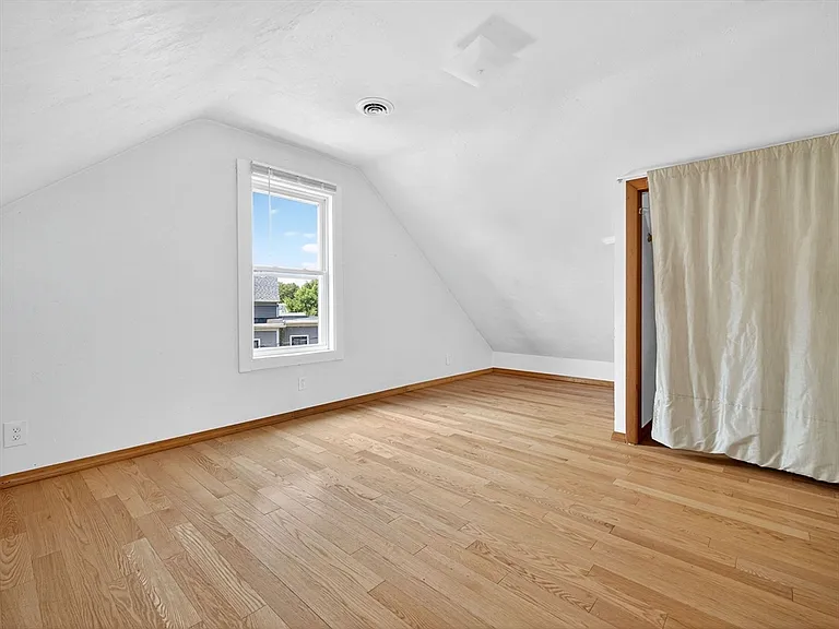 27 Joseph St #3 — Photo 8