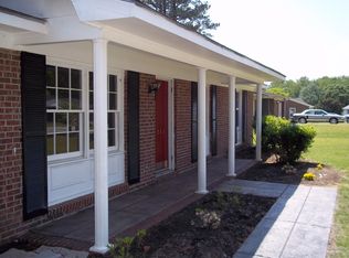 6511 Sprucewood Rd, Fayetteville, NC 28304