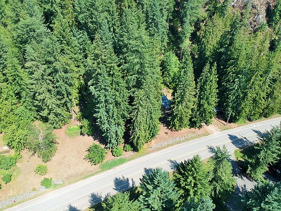 5th image of 30 Old Town Rd