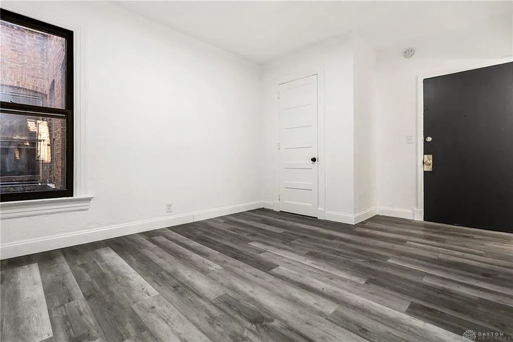 Studio, 1.0 bath, 11678 sqft, $1,050 — Photo 4