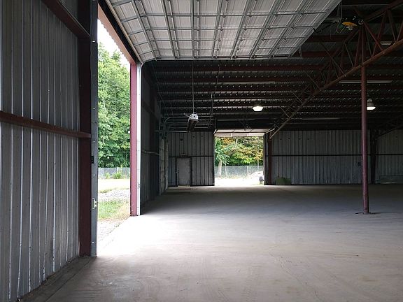2nd image of 5676 County Highway 330