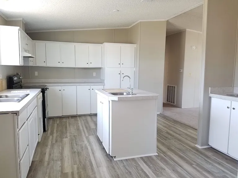110 NE 68th Ct — Photo 2