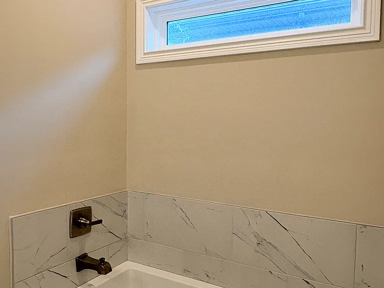 1212 Shallowford St — Photo 14