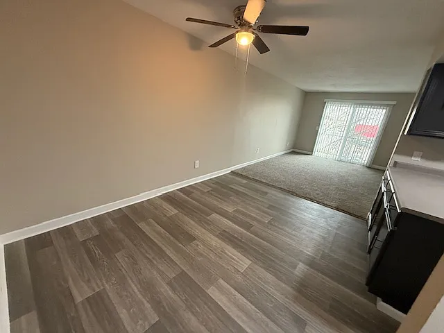 Continent French Quarter Apt — Photo 32