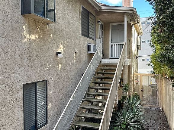 5th image of 3935 32nd St APT 6