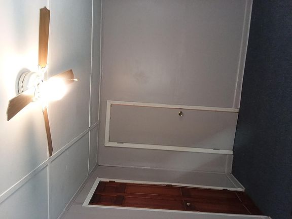 4th image of 724 Cummings St #House