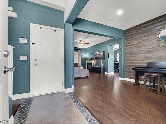 3rd image of 6562 Mercutio Ct