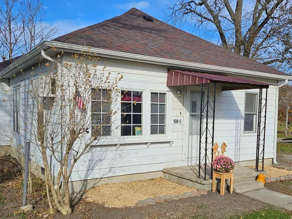 108 E Marion St, Mount Ayr, IN 47964