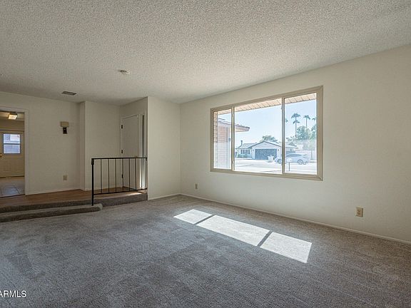 4th image of 232 E WOODMAN Drive
