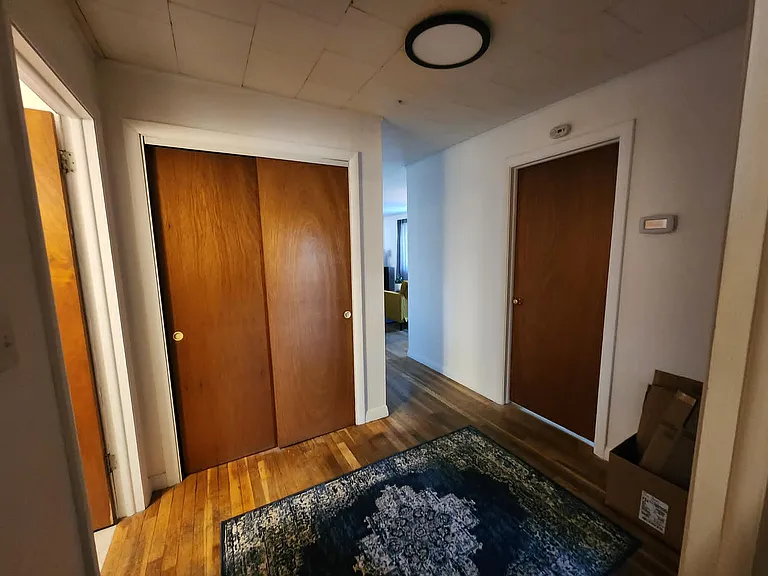 622 Essex St — Photo 19