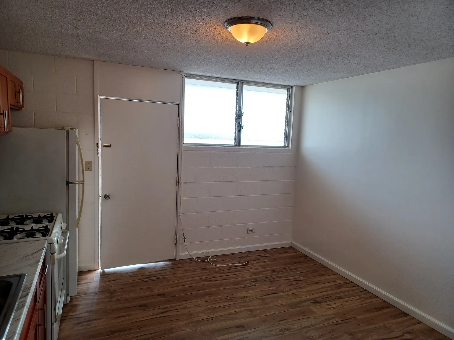 1 bed, 400 sqft, $1,750 — Photo 4