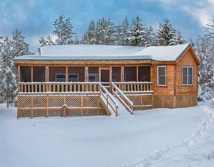 Cabin in the snow