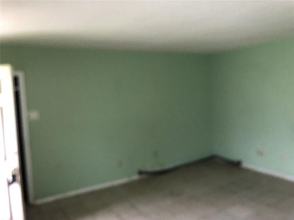 4th image of 10113 Penrith Dr