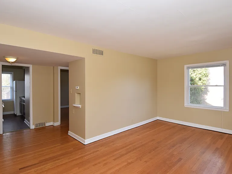 4167 N Sherman Blvd #4 — Photo 7
