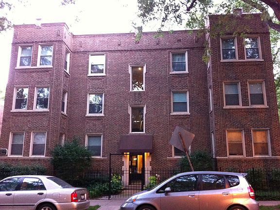2nd image of 1849 W Greenleaf Ave APT 1N