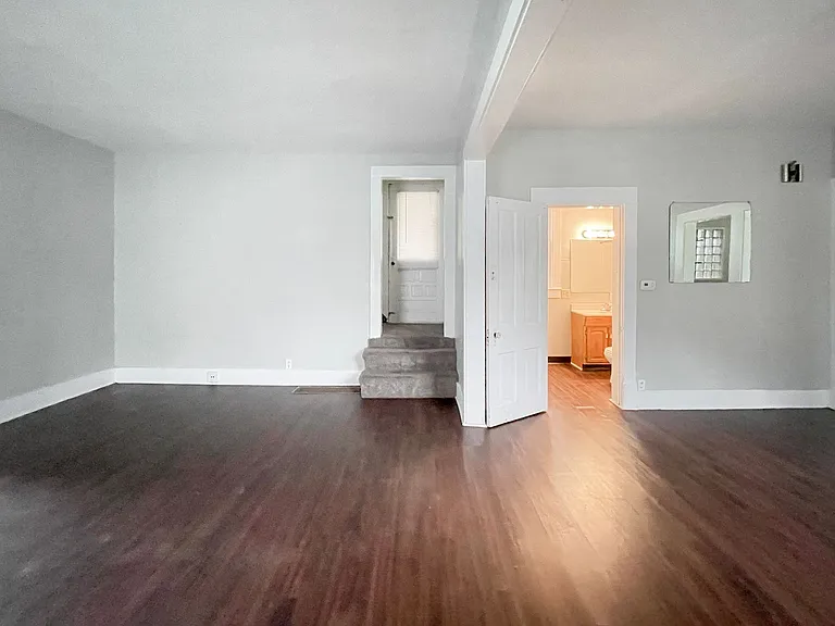 824 W Beechwood Ave — Photo 15