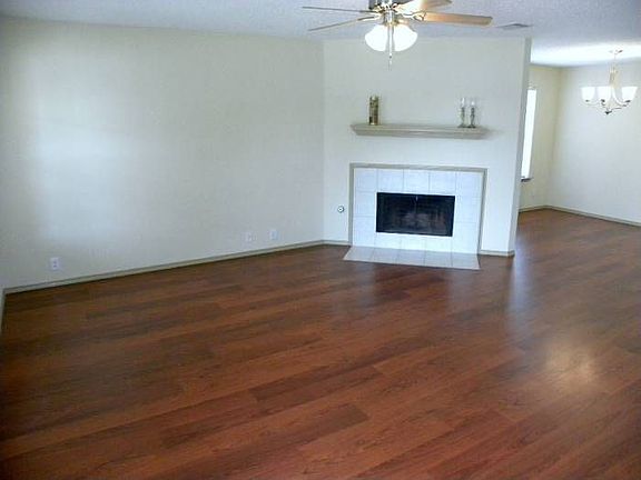 2nd image of 1328 Gold Dust Ln
